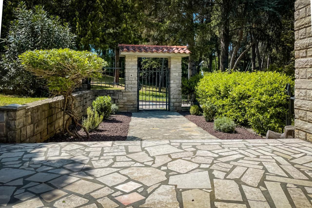 Holiday Home Sofia Porec Luaran gambar